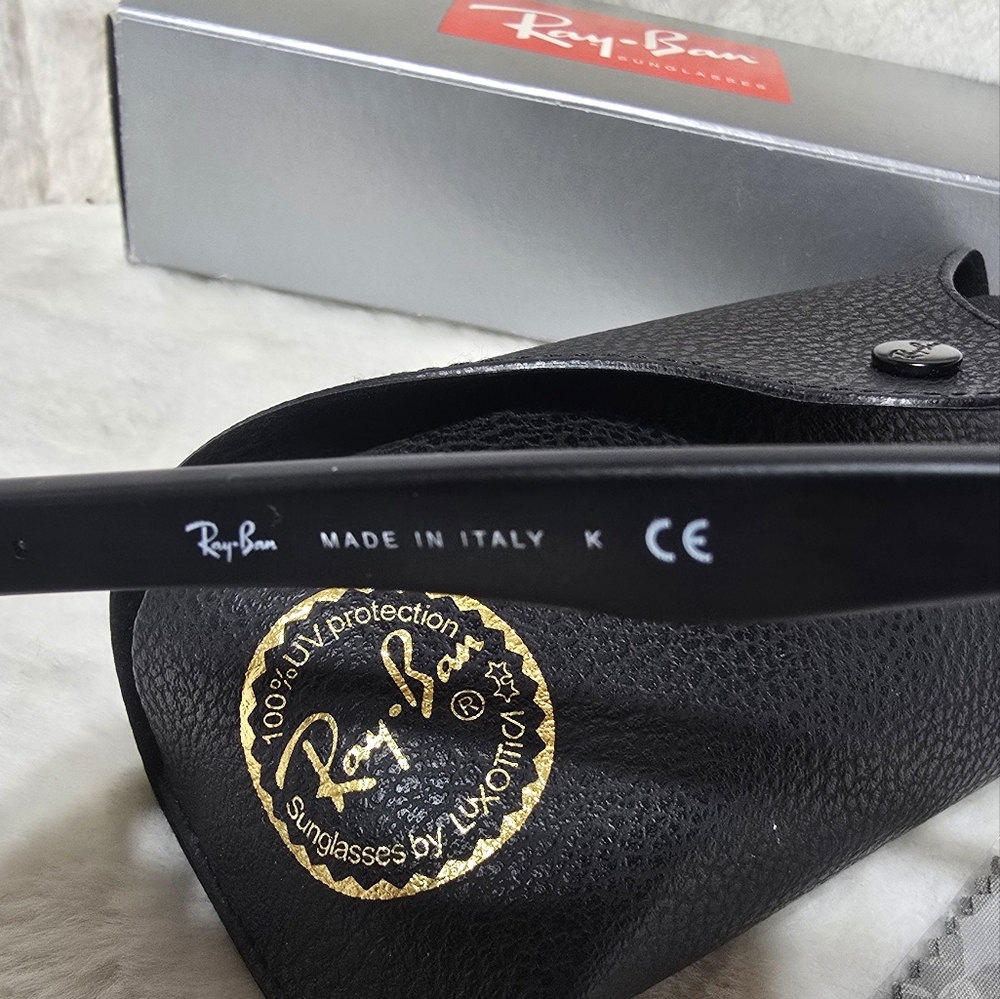 RAY-BAN RB4175 Clubmaster Overized Square Sunglasses. Black/Gold - Picture 5 of 6